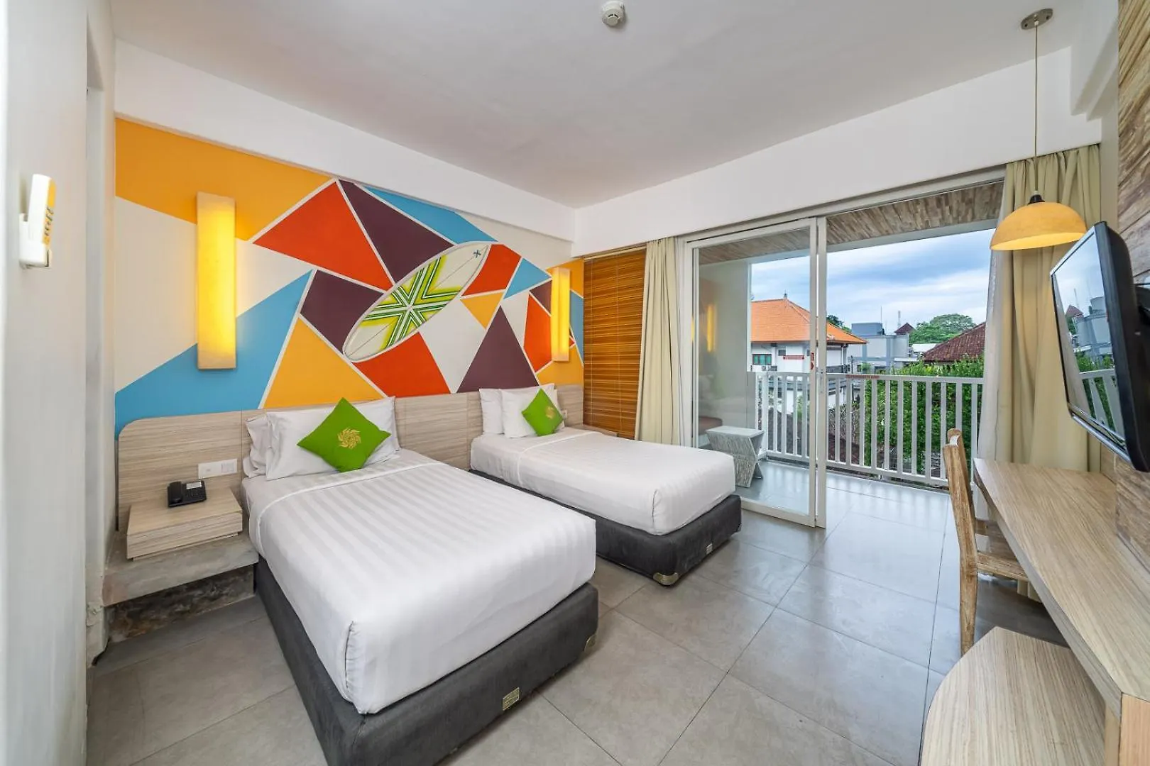 ****  Bliss Surfer Hotel By Tritama Hospitality Legian Indonesië